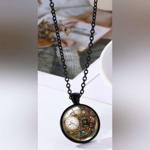 2/30$ Or 3/$35 NEW Steampunk Gear Pendant Necklace-(#0252) - Picture 2 of 4